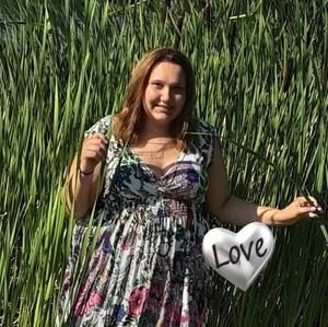 Meet your Posher, Alexandrea